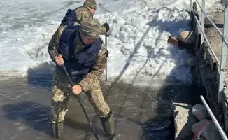 В битве с водной стихией: спасатели продолжают превентивные меры в паводкоопасных регионах