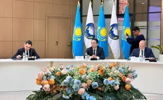 Вице-министр сельского хозяйства Ермек Кенжеханұлы обсудил с жителями Туркестанской области вопросы подготовки к посевной кампании и развития животноводства