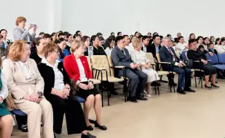 Фестиваль Kitap Fest: школьники столицы представили литературных героев и участвовали в играх