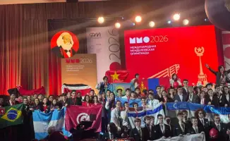 Казахстанский юный химик Арен Тенизбаев завоевал золото на 60-й Международной Менделеевской олимпиаде в Москве