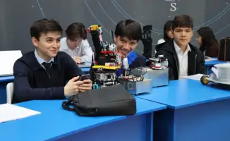 Космические старшеклассники: к звёздам через наноспутники!