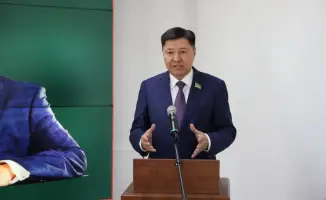 Актуальные подходы к успеху юристов: лекция Жакипа Асанова в Академии правосудия