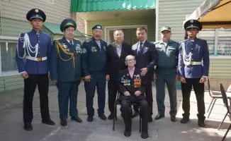 Алматы поздравил ветерана с 99-летием