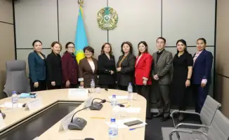 Снежанна Имашева проверяет работу Центров поддержки семьи в Казахстане