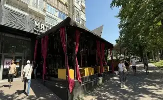 Снос летнего кафе в Алматы из-за отсутствия документов