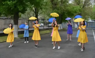 Экологическое мероприятие в Шымкенте: студенты информируют о вреде пластика