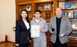 Вручение государственной молодежной премии «Дарын» Дастану Сатпаеву: вдохновение для будущих поколений футболистов