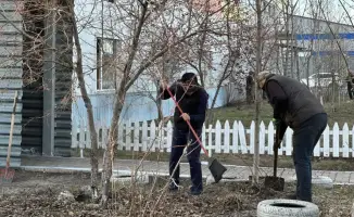 Социальная инициатива по благоустройству: уборка территории завода Cominvest Group в Астане