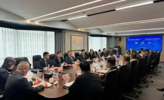 Встреча акима области Ұлытау с губернатором провинции Шэньси: обсуждение инвестиционного сотрудничества и деловых связей