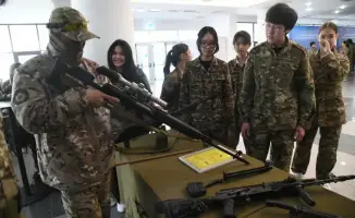 Торжественные проводы призывников в Астане: укрепление гражданского долга и перспектива льготного образования