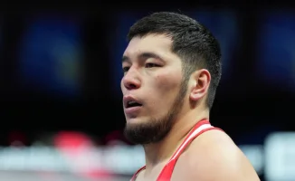 Айбек Оралбай нокаутирует соперника и завоевывает золото на чемпионате Азии-2026!