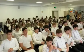 Прокуроры Астаны встречаются с учащимися: правовые знания для будущего поколения