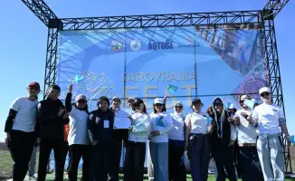 Сообщество собирается на туристическом фестивале для поддержки развития Волчьего водопада