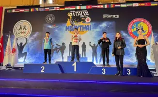 Казахстанские тайбоксеры завоевали 20 золотых медалей на Antalya Open Cup в Кемере