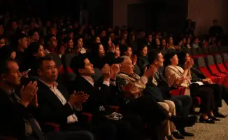 Республиканский форум студентов Алматы обмен опытом лидерства и профессиональных компетенций