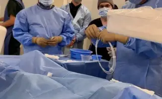 В Туркестане успешно проведена первая операция с использованием технологии EKOS, что улучшает медицину региона