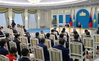 Казахстан и Монголия объявили о планах многократного увеличения товарооборота: совместный брифинг президентов в Астане