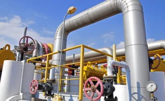 Казахстан перенаправляет нефть: экспорт через 'Дружбу' приостановлен