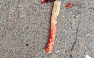 В Астане мужчина с топором напугал жителей жилого дома: полиция прокомментировала инцидент