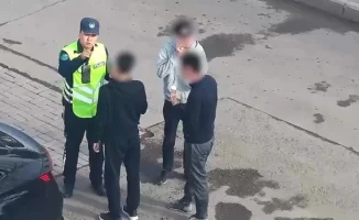 Полиция Астаны призывает жителей соблюдать чистоту и предупреждает о штрафах за нарушения, выставляя астанчан на "доске позора".