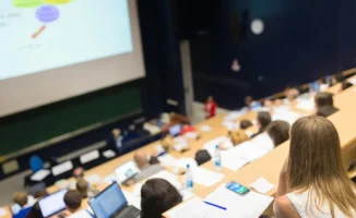 Министр науки Казахстана: отсутствие навыков работы с ИИ у преподавателей ставит под угрозу качество образования