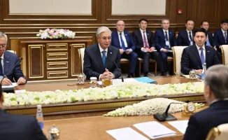 Токаев и Мирзиёев обсудили экологические проблемы Алматы на неформальной встрече