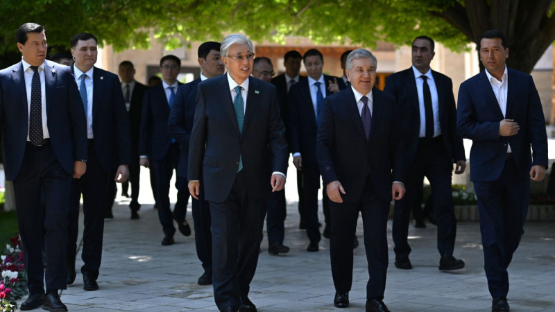 Токаев и Мирзиёев укрепляют культурные связи: визит к мавзолею Бахауддина Накшбанди в Бухаре Астане