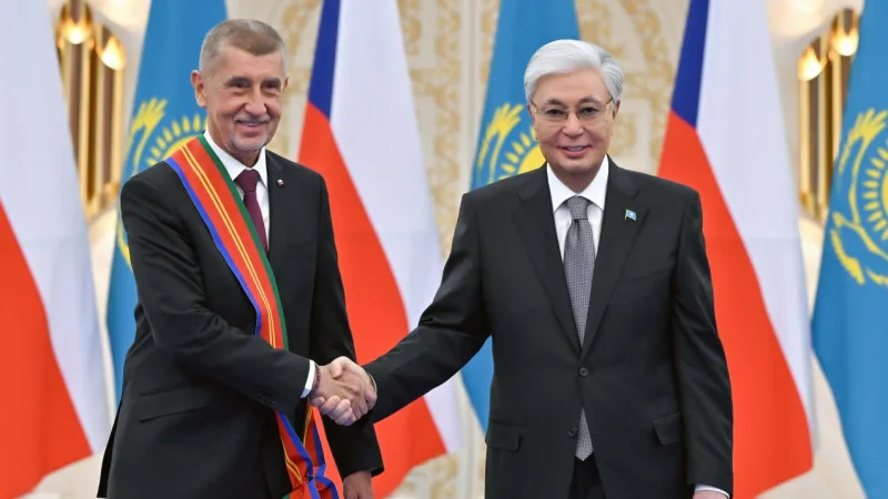 Токаев наградил премьер-министра Чехии Андрея Бабиша орденом 'Достық' І степени Астане