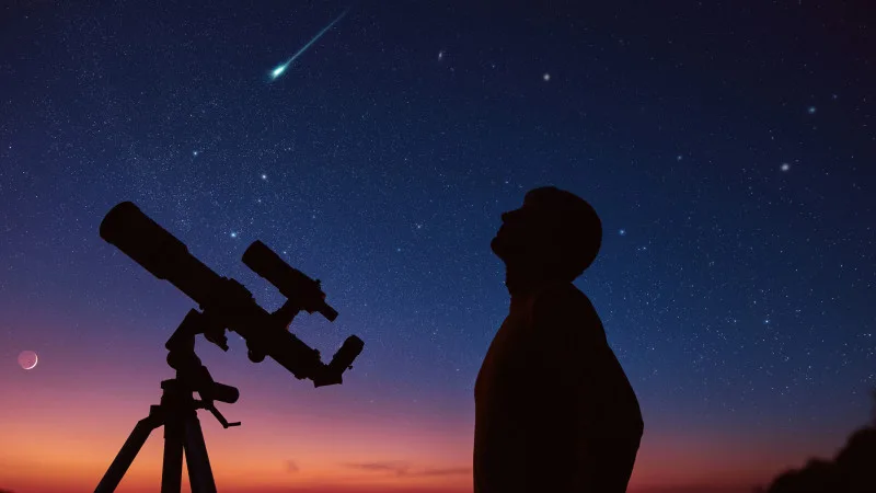 Жители Казахстана смогут стать свидетелями пика метеорного потока Лириды в ночь на 22 апреля, что обещает стать необычным и захватывающим астрономическим явлением. Астане