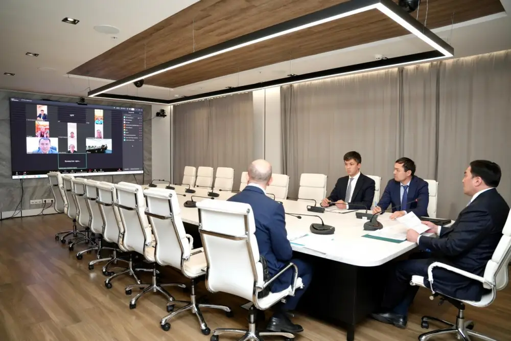Министр энергетики провел прием граждан (6)