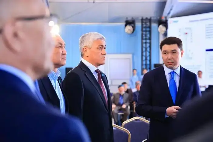 В Карагандинской области начали строить крупнейшую ветряную электростанцию (6)