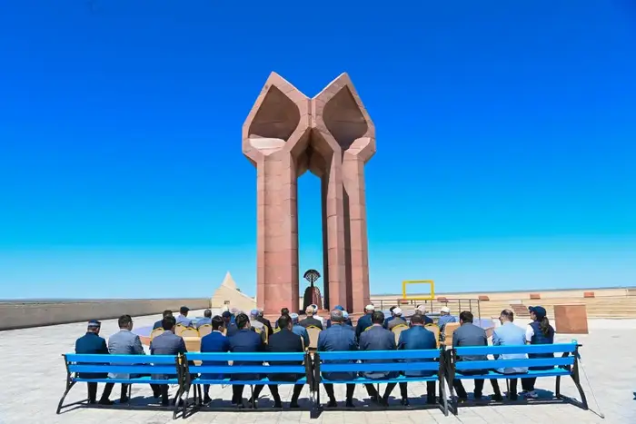 Аким области встретился с почетными старейшинами региона (7)