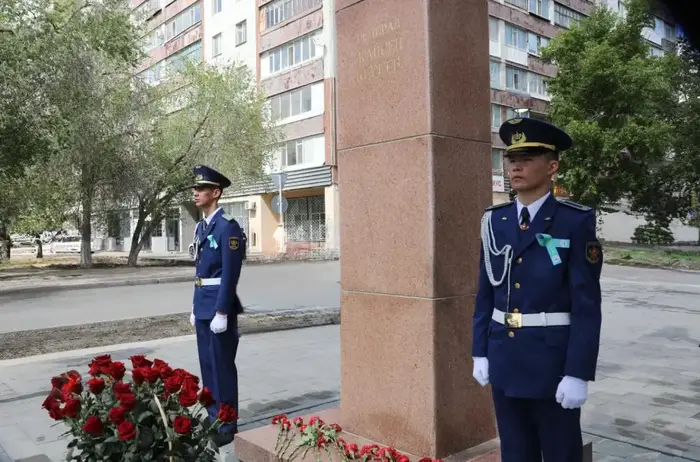 Память о генерал-лейтенанте Жансене Керееве вдохновляет новое поколение на служение Родине в День защитника Отечества Астане