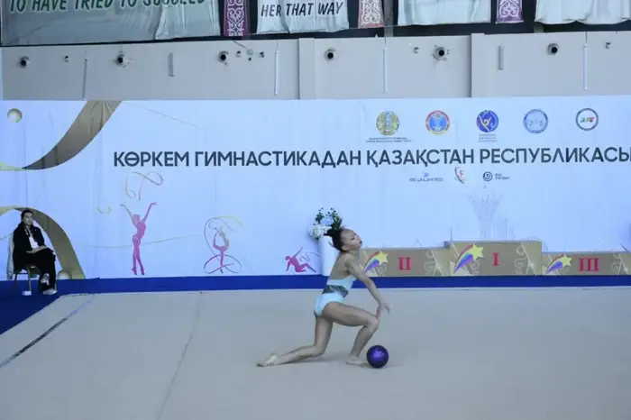 В Астане проходит чемпионат Казахстана по художественной гимнастике среди мастеров спорта (5)