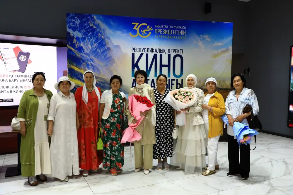КИНОЛЕКТОРИЙ ТРК ПРЕЗИДЕНТА ПРОШЕЛ В КЫЗЫЛОРДЕ И ТУРКЕСТАНЕ (7)