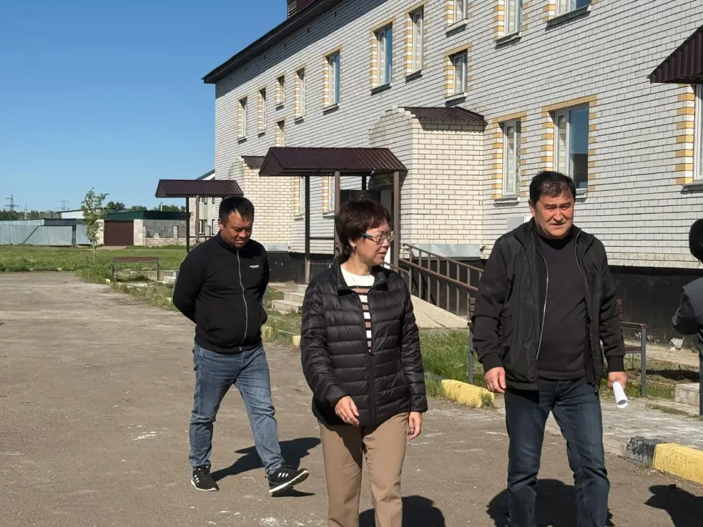 В трех районах Акмолинской области обсудили реализацию проектов социальной сферы (3)