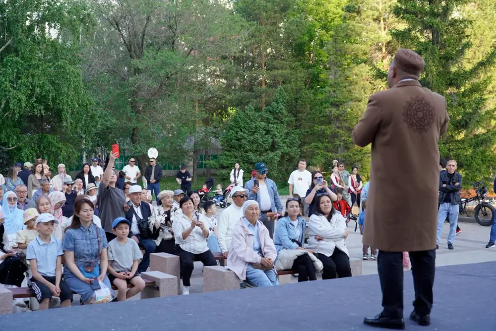 «Закон и порядок»: акцию по повышению религиозной грамотности жителей провели в Астане (10)