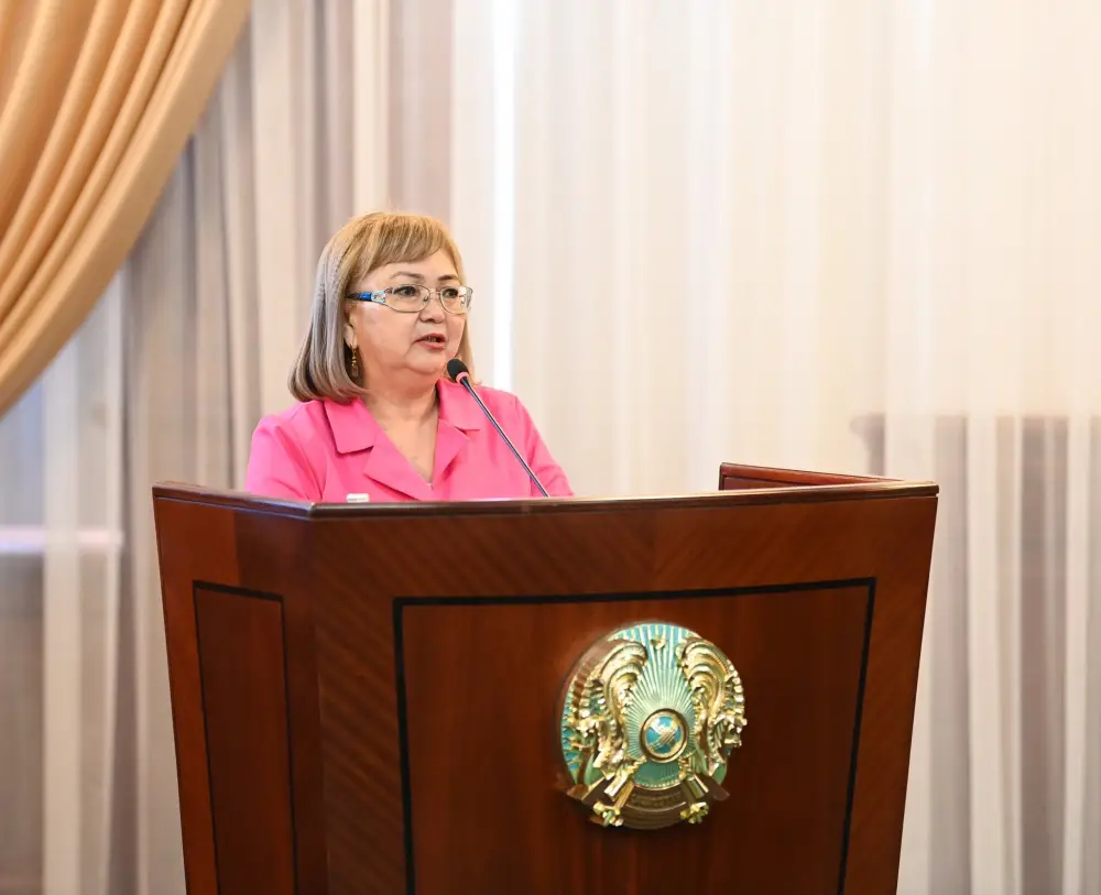 Состоялась областная научно-познавательная конференция, посвященная 80-летию Алмагуль Божановой (2)