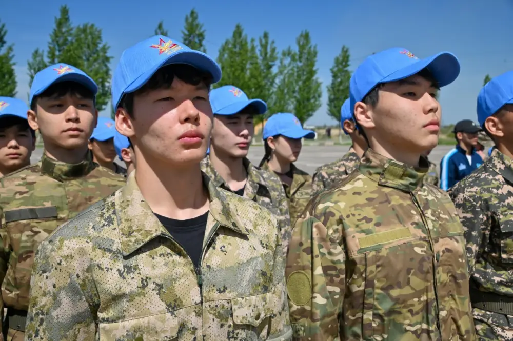 Астана определила участников военно-патриотического сбора молодежи «Айбын-2026» (8)