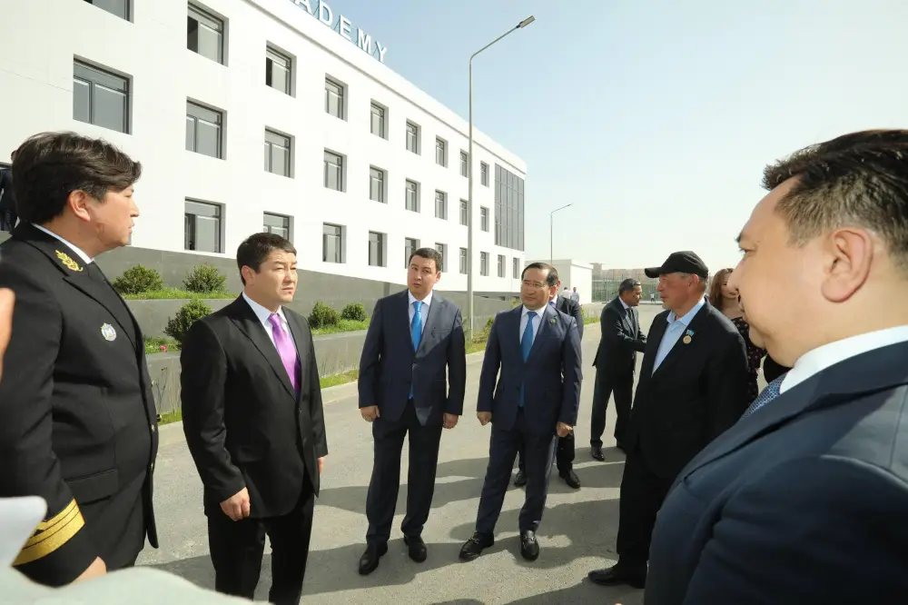 В Мангистау открыли новое учебное здание Морской академии (10)