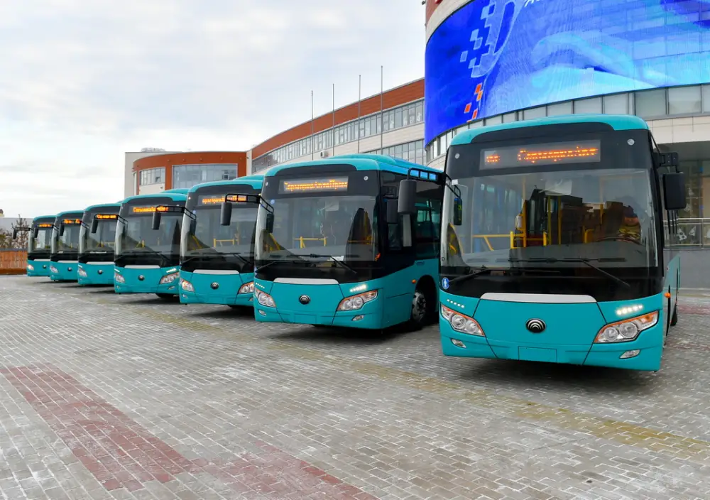 В СКО закупают 100 новых автобусов: прибыла первая партия (3)