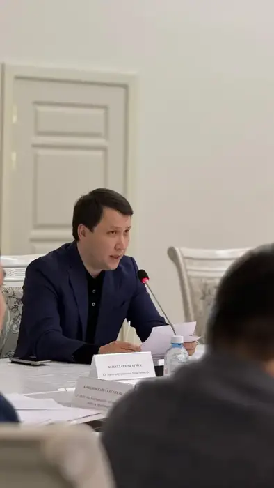 Ермек Кенжеханұлы встретился с населением Павлодарской области (9)