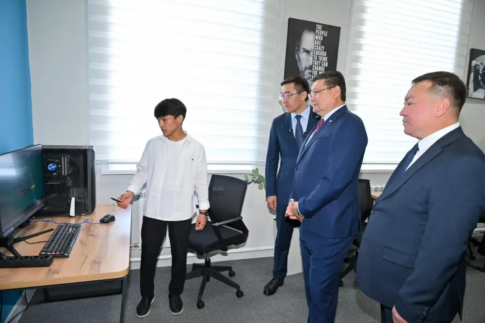 В Курчатове открылось новое здание Молодежного ресурсного центра (10)