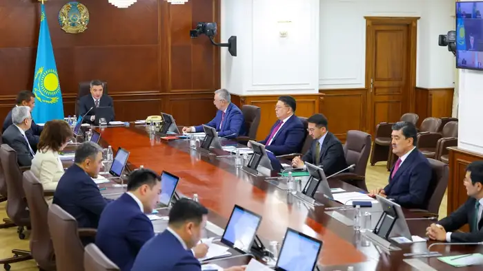 Правительство обсудило весенне-полевые работы и меры по обеспечению продовольственной безопасности Астане