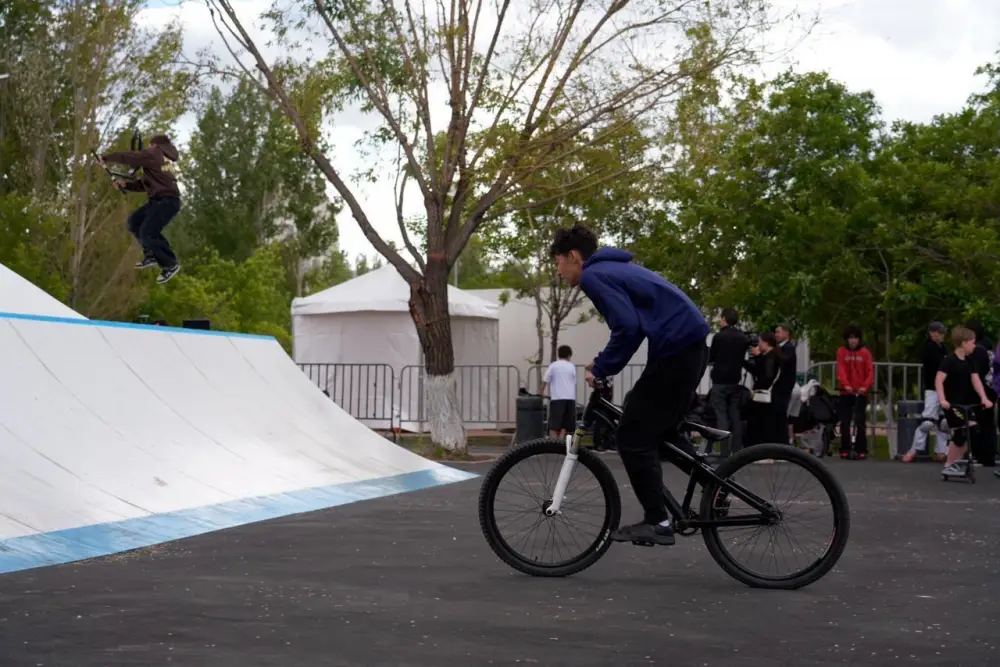 В Астане открылась экстремальная скейт-площадка Fly Park (4)