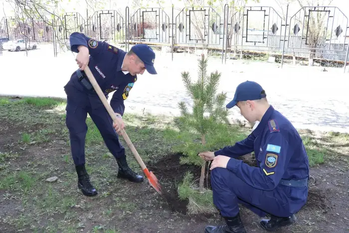 В подразделениях МЧС проходит акция «Таза Қазақстан» (3)