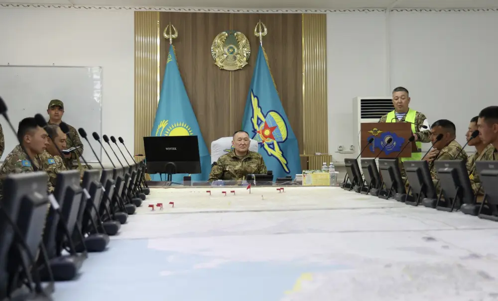 На военном фронте идёт перезагрузка: Минобороны акцентирует внимание на боевой готовности и технологическом обновлении войск Астане