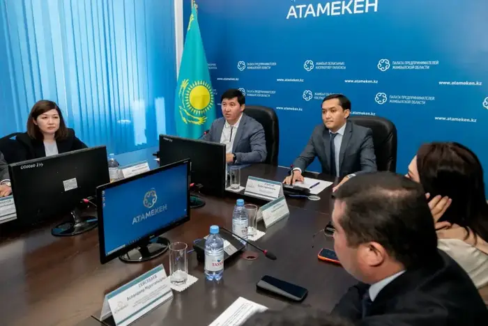 Вице-министр торговли РК Айдар Абилдабеков посетил Жамбылскую область для изучения промышленного потенциала региона Астане