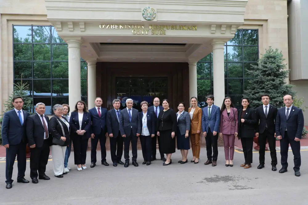 Делегация Высшего Судебного Совета Республики Казахстан приняла участие в международном учебном семинаре «Цифровое правосудие: международные стандарты, информационная безопасность и права человека», прошедшем на базе Академии правосудия Республики Узбекистан (5)