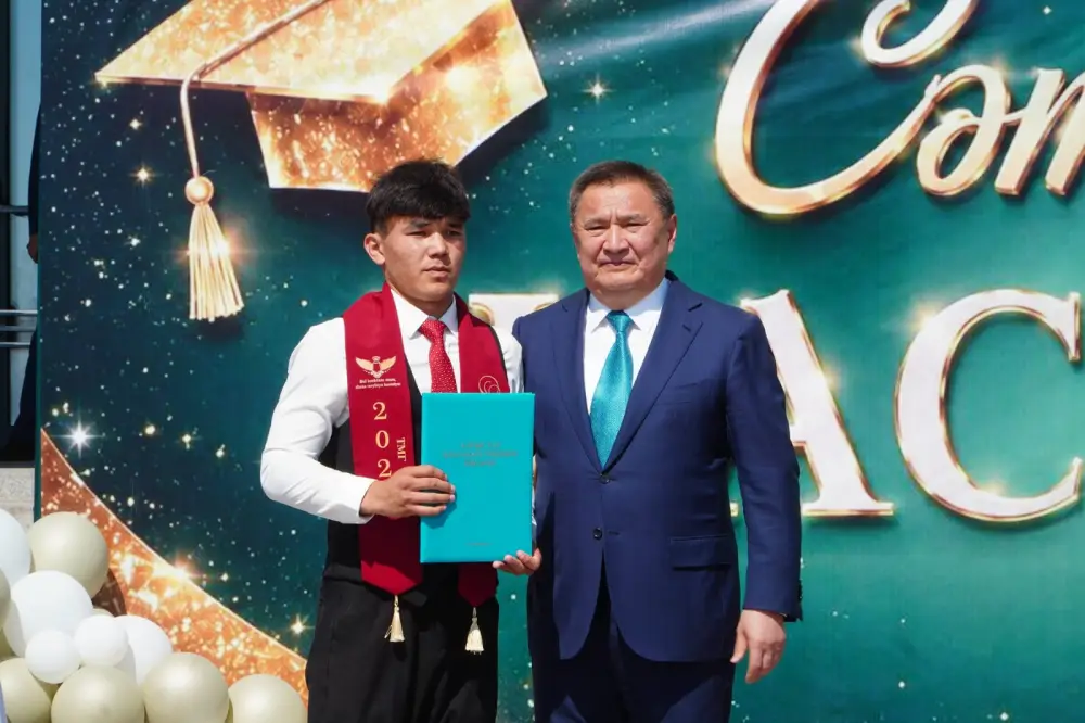 Последний звонок прозвенел для акмолинских школьников (8)